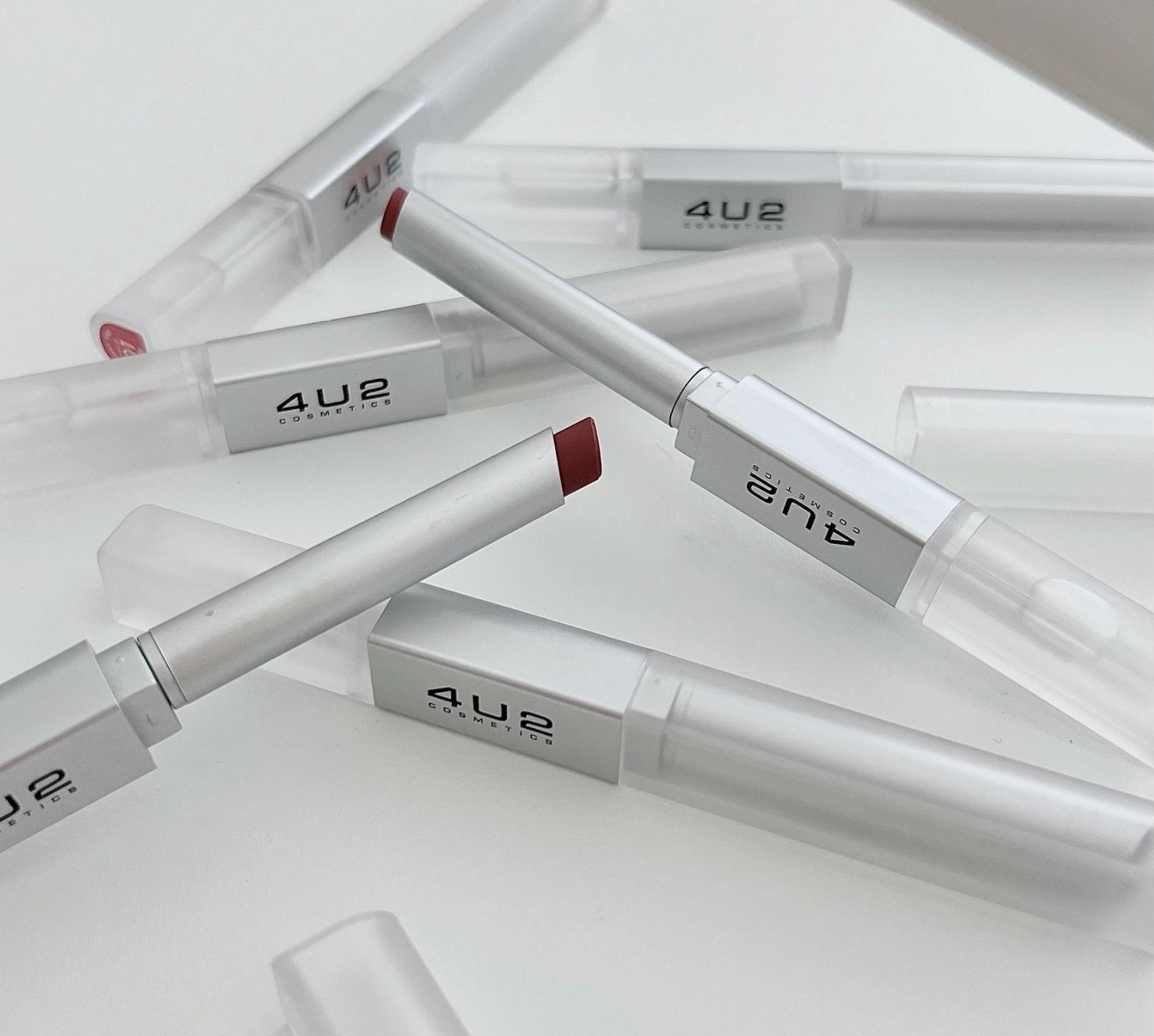 4U2 Better Half Lip Duo أحمر شفاه بيتر هالف (مات + جلوس)