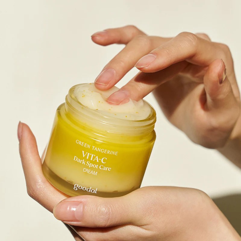 Goodal Tangerine Vita C Dark Spot Care Cream جودال كريم مرطب مفتح للبشرة 
